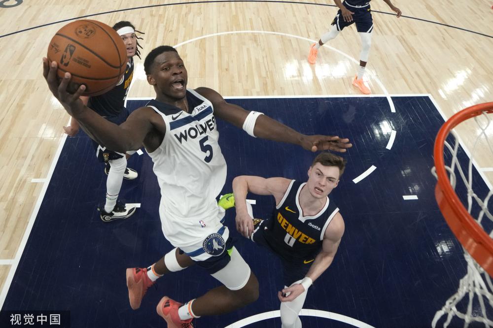 在球迷的热 在球迷的热