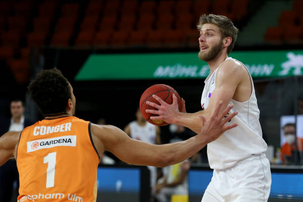 主帅以混合 主帅以混合