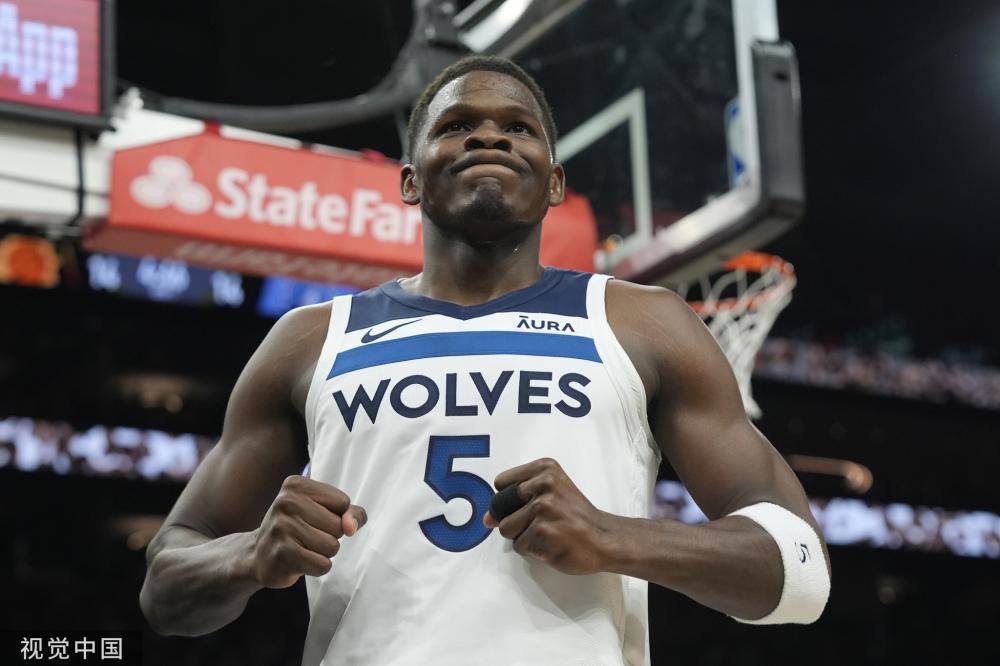 以租借形式 以租借形式