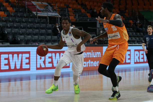 亨德森和谢 亨德森和谢