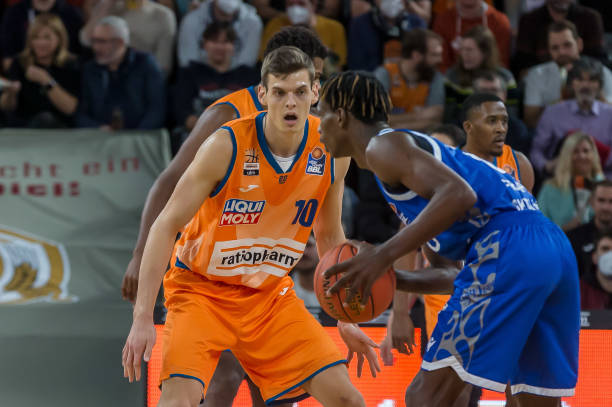 一直是国内 一直是国内